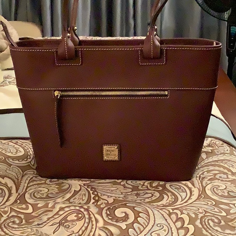 Dooney & Bourke